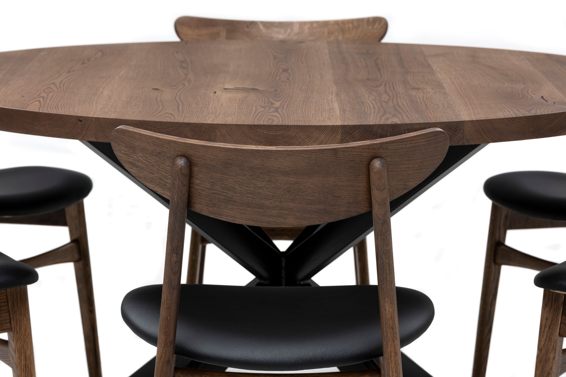 Round Dark Oak Dining Table Extendable by S10Home