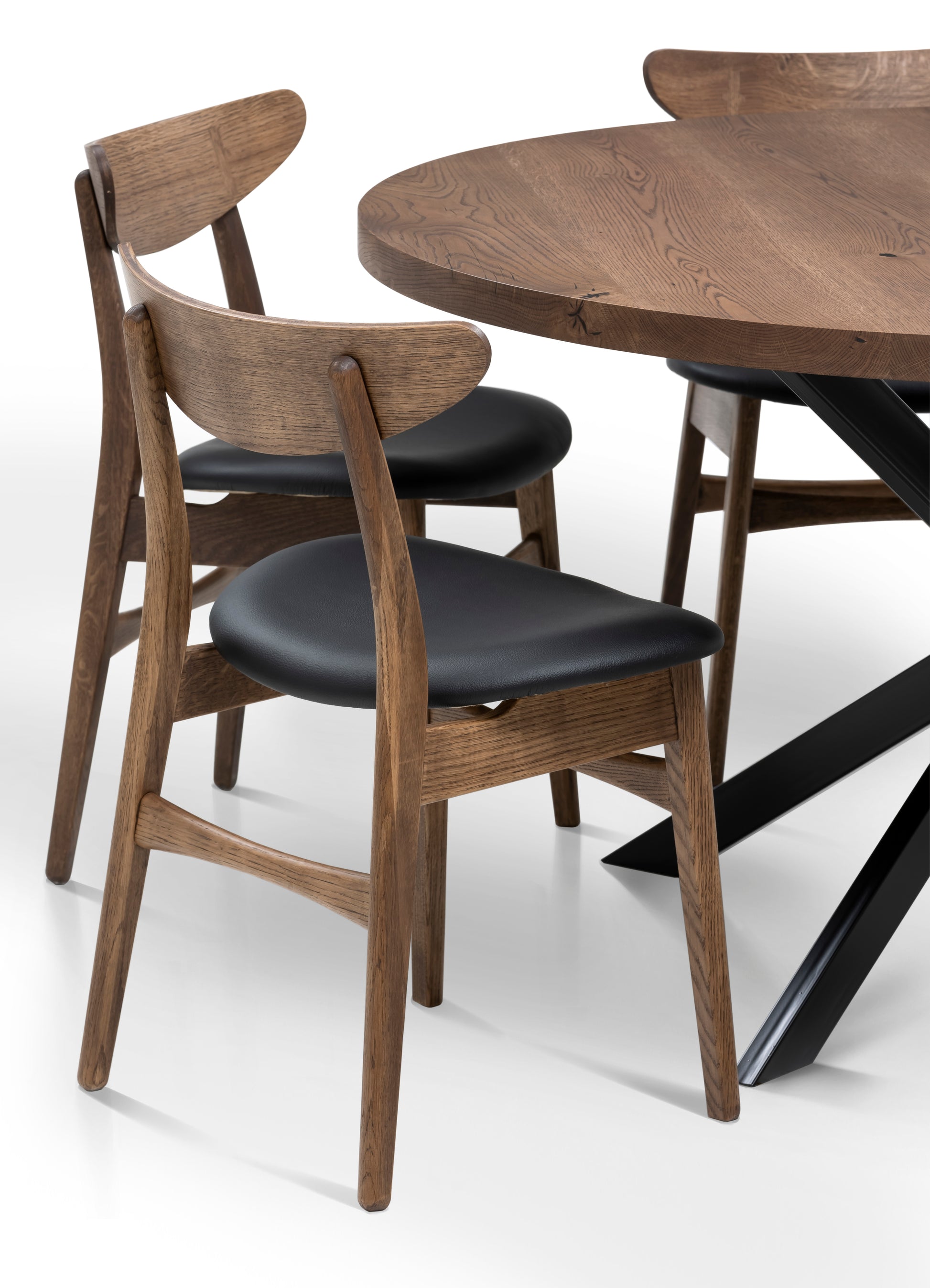 Round Dark Oak Dining Table Extendable by S10Home